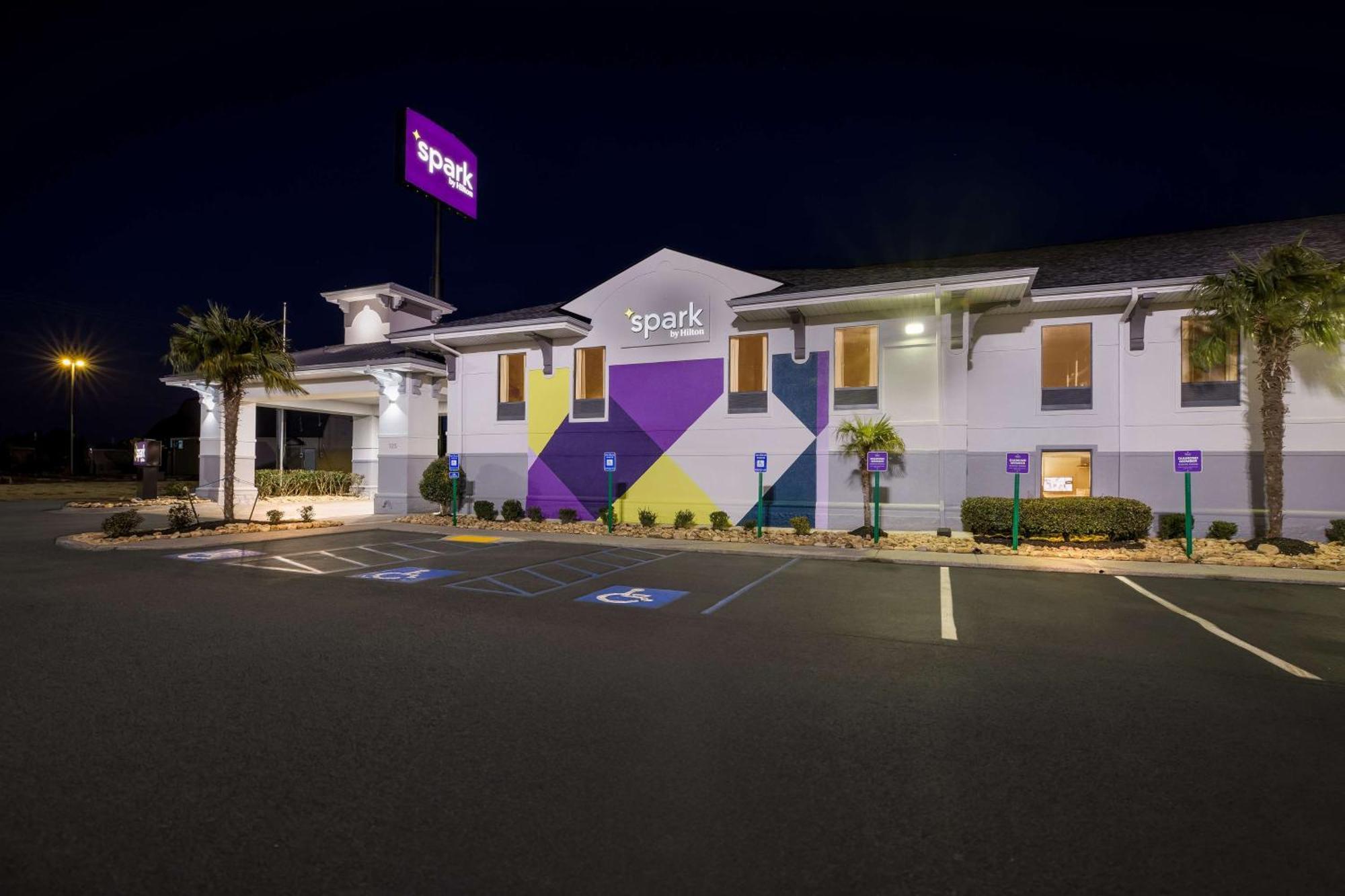 Spark By Hilton Calhoun Exterior photo