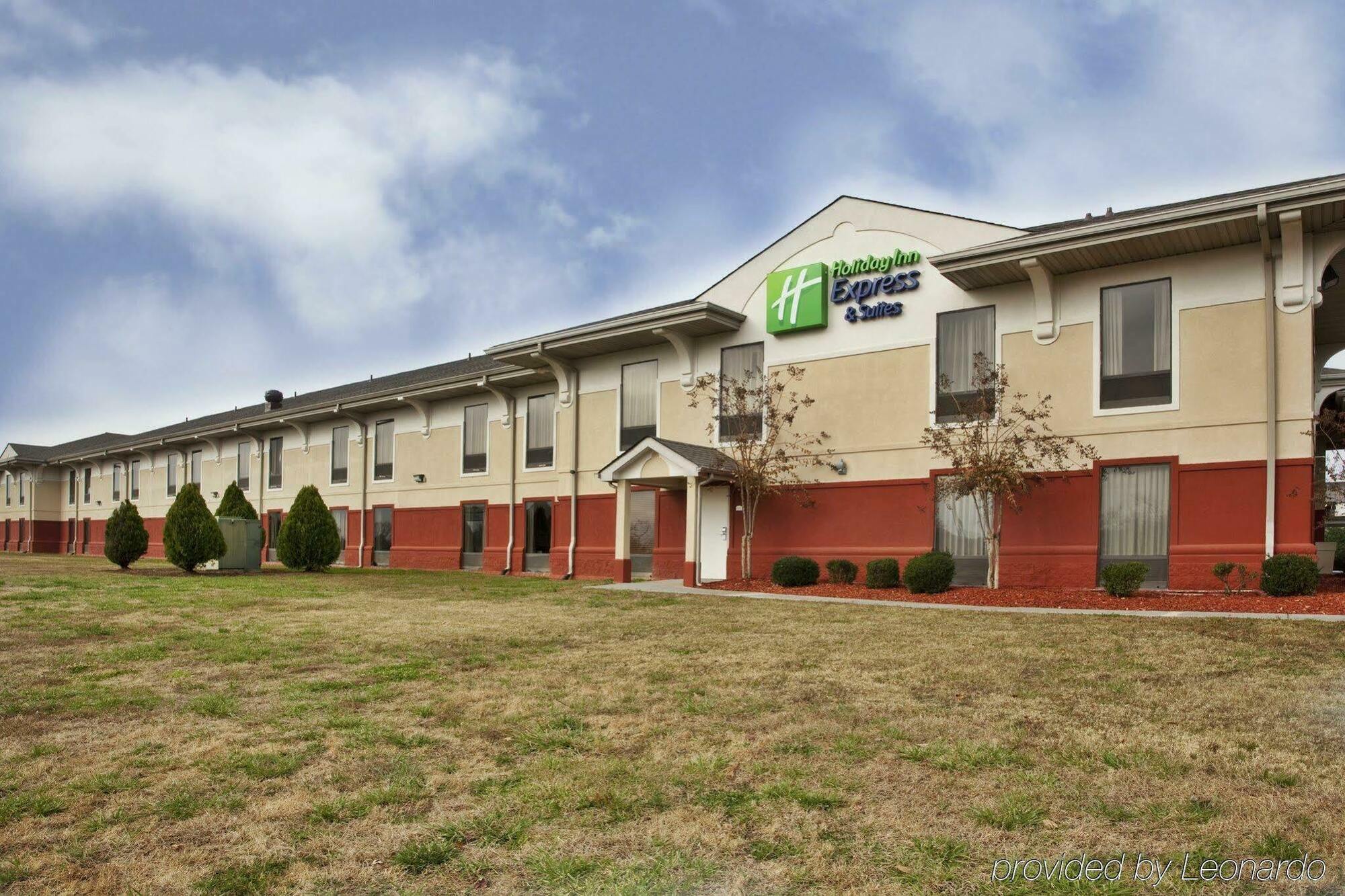 Spark By Hilton Calhoun Exterior photo